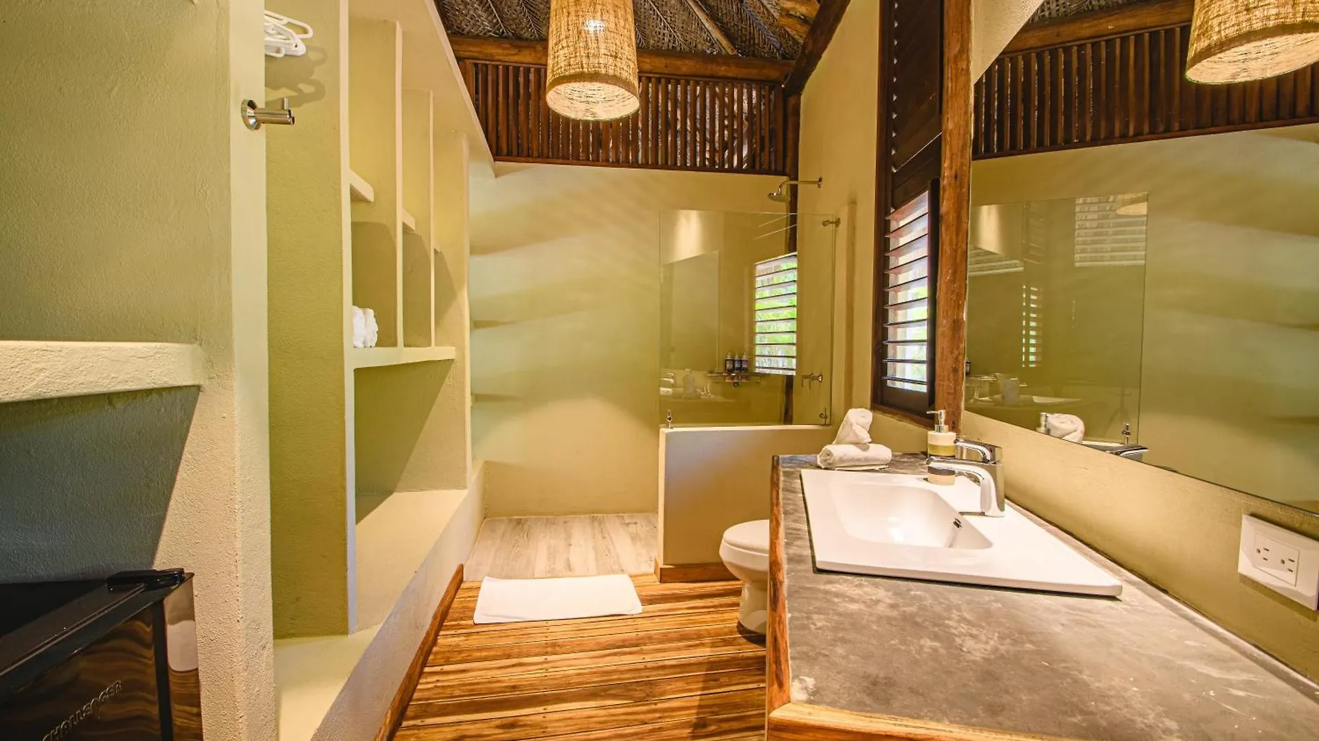 Hotel Senda Loto Retreat Meditation Yoga El Zaino